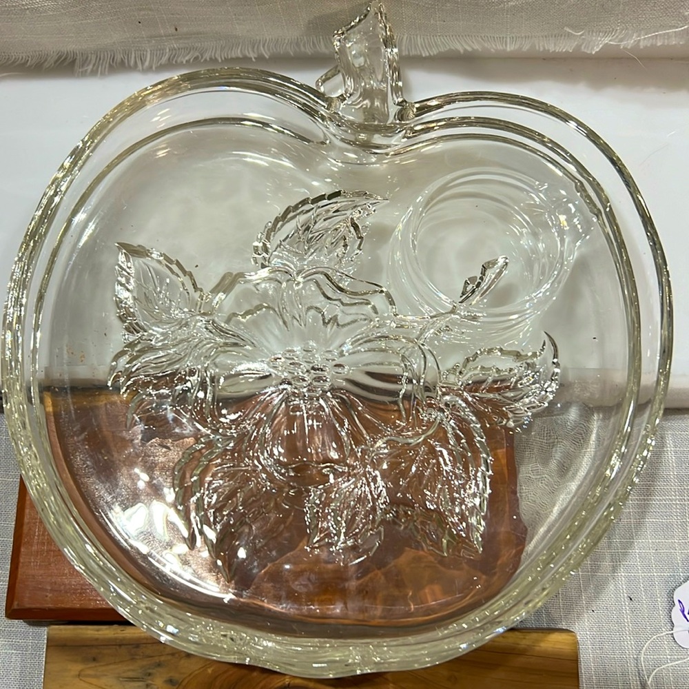 Elegant Glass Apple-Shaped Dip n snack plate